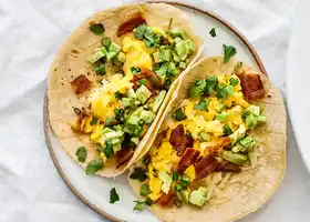 Easy Breakfast Tacos (Bacon, Egg & Avocado) recipe