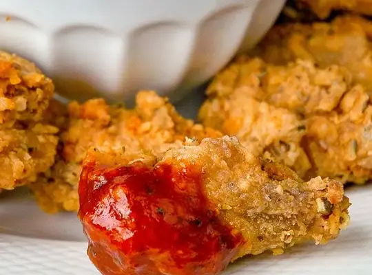 Stashcook | Fried Chicken Wings with Blackstrap BBQ Sauce