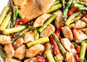 LOW CARB CHICKEN ASPARAGUS STIR FRY recipe