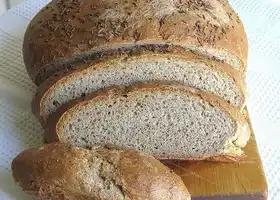 Polish Sourdough Rye Bread (Chleb Na Zakwas Żytni) recipe