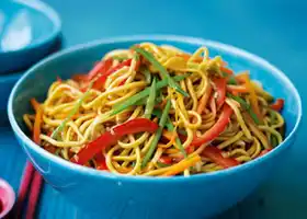 Ken Hom vegetable chow mein recipe