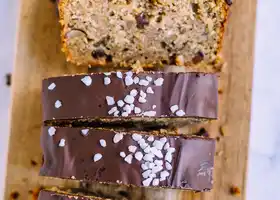 Hazelnut banana bread with chocolate cover recipe