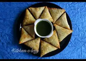 Chinese Samosa recipe by Rachna Chadha Sanam Merchant at BetterButter recipe