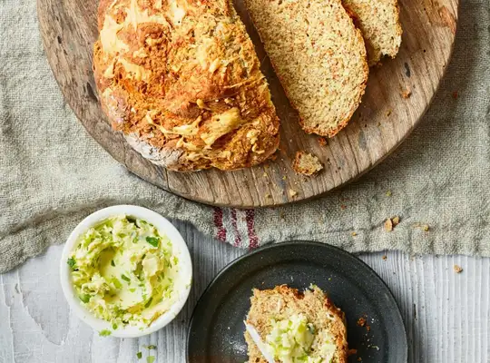 Stashcook | Cheddar soda bread with spring onion butter