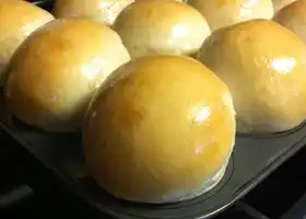 Mom's Homemade White Bread Rolls (Or Loaves) recipe