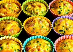 Egg Muffins with Ham, Cheese, and Bell Pepper recipe