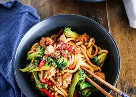 Easy Chicken and Broccoli Noodle Stir Fry recipe