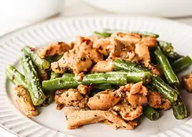 Garlic Crushed Red Pepper Chicken Stir Fry recipe