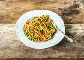 Chicken Lo Mein with Carrots and Green Beans recipe