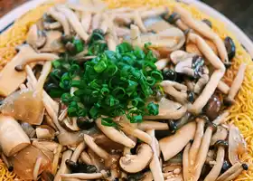 Crispy Mushroom Chow Mein recipe