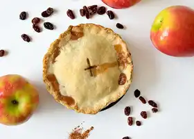 Easy Mini Apple Pie [Vegan] recipe