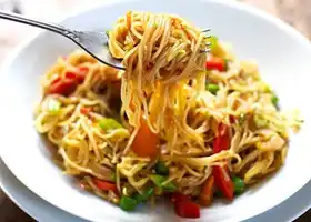 Stir Fried Singapore Noodles with Garlic Ginger Sauce recipe