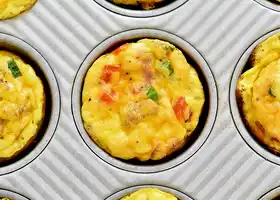 Scrambled Egg Breakfast Muffins recipe