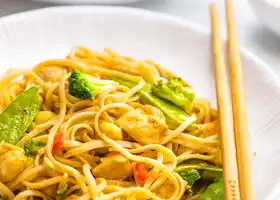 Garlic Chicken Lo Mein recipe