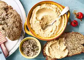 Seeded soda bread with hummus & tomatoes recipe