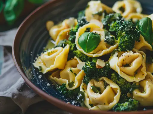 Stashcook | Cheese Tortellini with Broccoli and Almonds